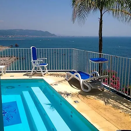 Hotel Voce Del Mare 4*